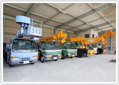 レッカー・クレーン車